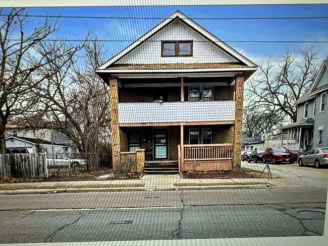 property at 314 N Longwood St