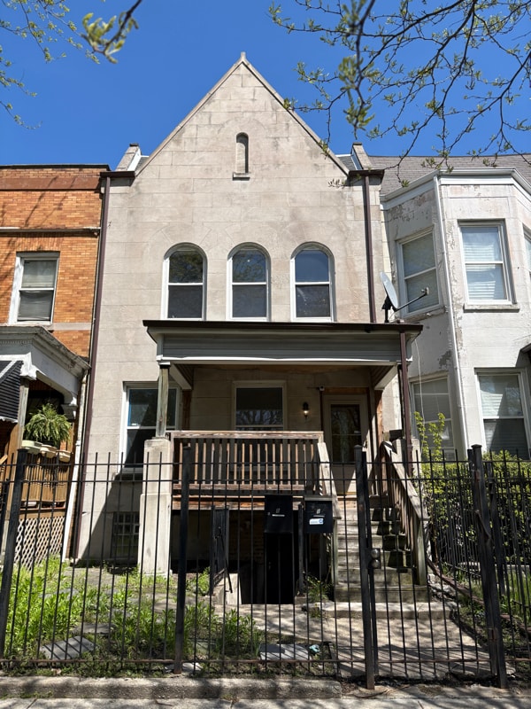 4217 S Prairie Ave
