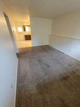 515 S 4th St-Unit -519 in Miles City, MT - Building Photo - Building Photo