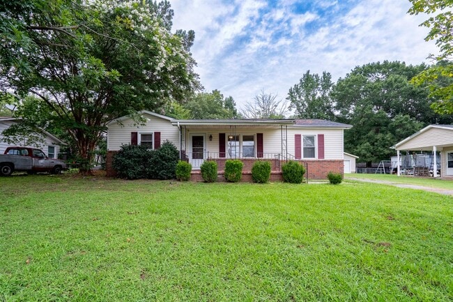property at 113 Crestview Dr
