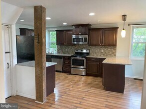 7097 Union Deposit Rd in Hummelstown, PA - Building Photo - Building Photo