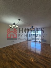 1100 Erie Ave, Unit Unit 807 in Evansville, IN - Building Photo - Building Photo