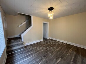 1042 E 16th Ave in Columbus, OH - Building Photo - Building Photo