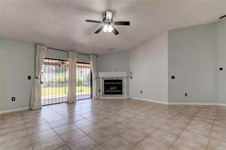 1216 Barmere Ln in Brandon, FL - Building Photo - Building Photo