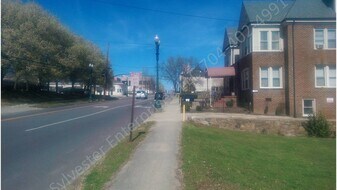 57 Corban Ave SW, Unit C