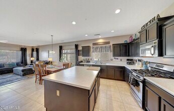 4138 N 298th Ln in Buckeye, AZ - Foto de edificio - Building Photo