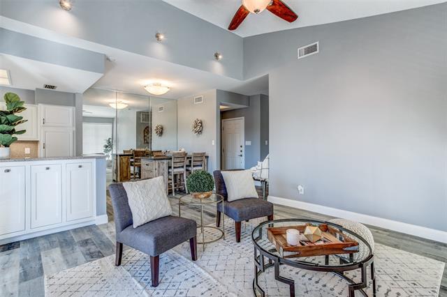 1726 Ascension Point Dr in Arlington, TX - Foto de edificio - Building Photo