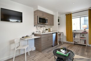 U20 Apartments in Seattle, WA - Building Photo