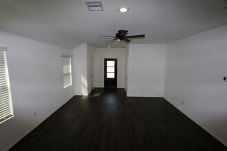 18410 Running Shadow Ct in Hockley, TX - Building Photo - Building Photo