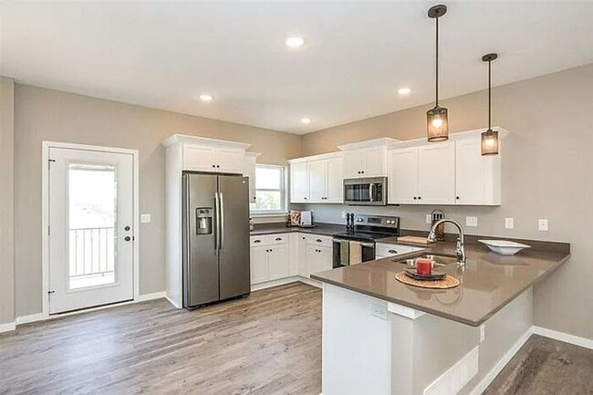 1810 Bernardy Dr in North Liberty, IA - Building Photo - Building Photo