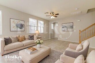 641 Monument Point St, Unit Unit 2506 in Henderson, NV - Building Photo - Building Photo