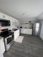 135 Shoshone St, Unit #1 in Buffalo, NY - Foto de edificio - Building Photo