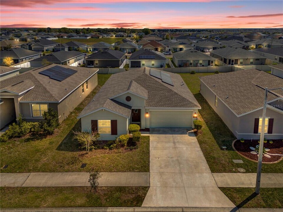 1431 Lassen St in Haines City, FL - Building Photo