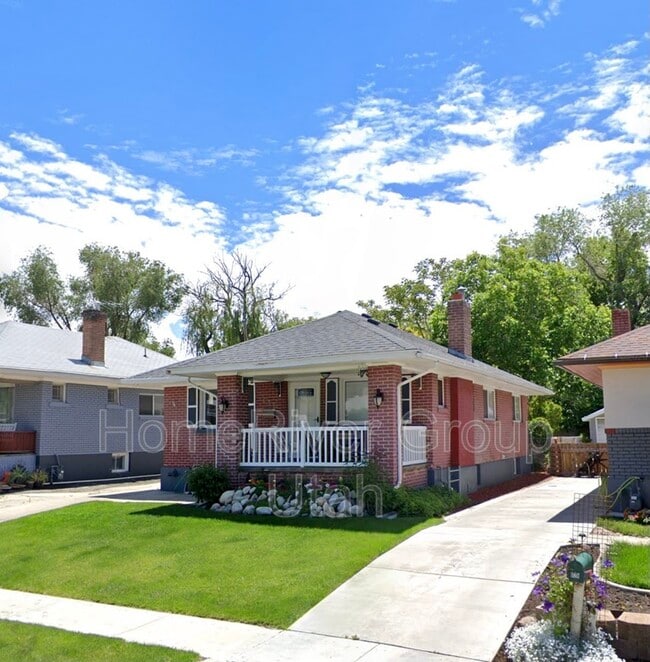 property at 632 Wilson Ave S