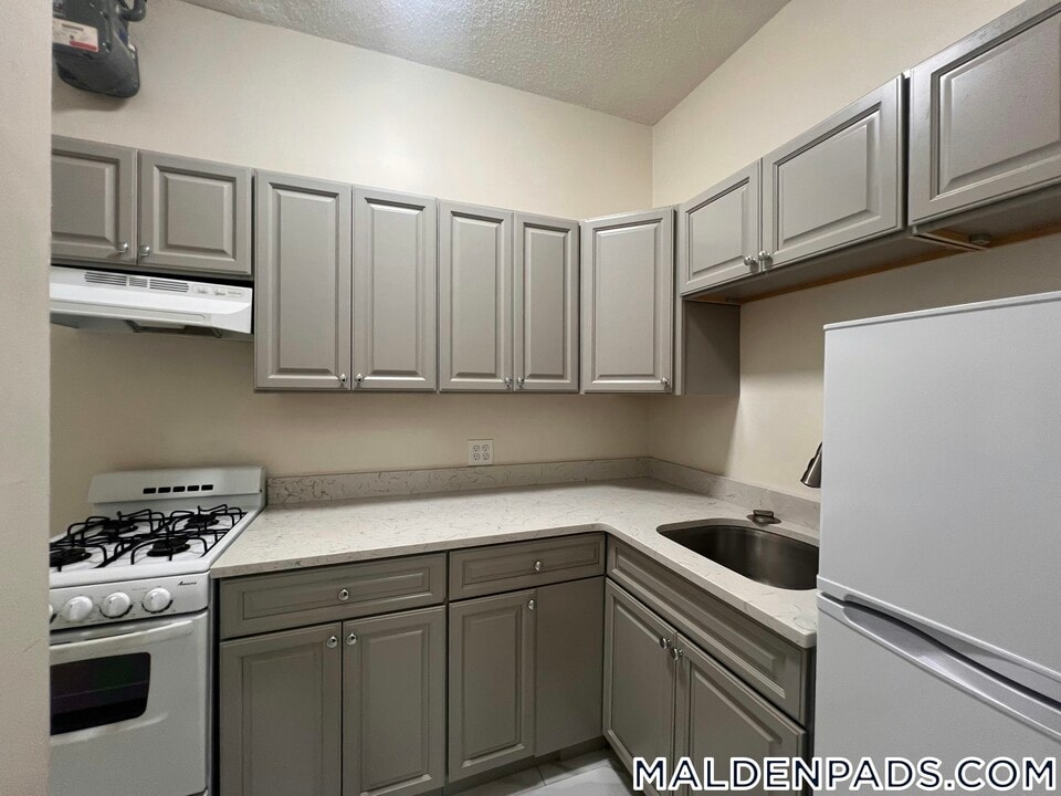 17-19 Washington St. in Malden, MA - Building Photo