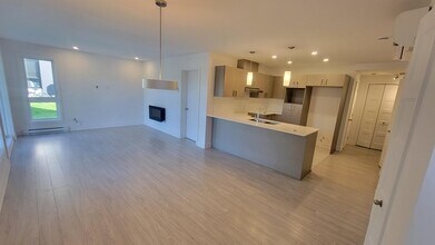 866 Anne-Hébert Rue in Terrebonne, QC - Building Photo - Building Photo