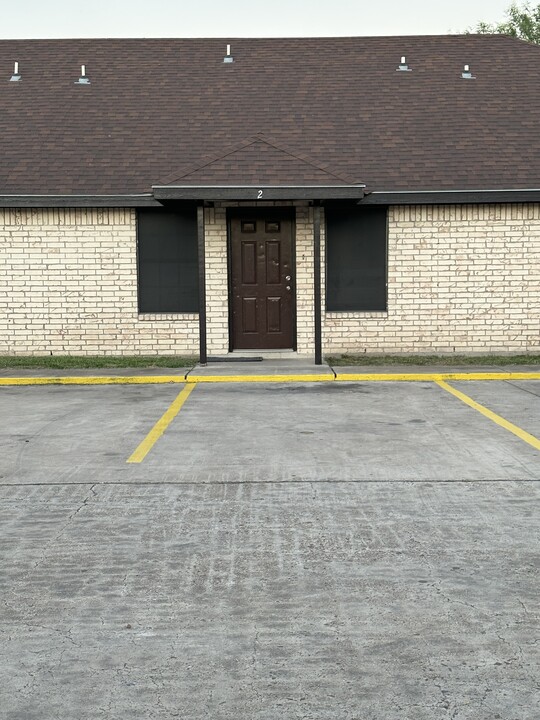 4503 E Richardson Rd, Unit One in Edinburg, TX - Building Photo