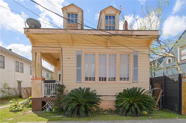 2226 Barracks St in New Orleans, LA - Building Photo