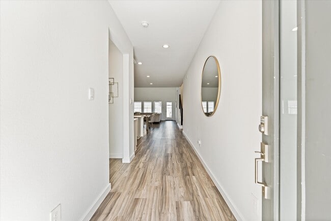 10212 Prairie Creek Ln