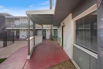 6528 N 17th Ave in Phoenix, AZ - Building Photo - Building Photo