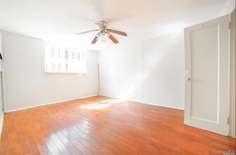 100-42 Francis Lewis Blvd in Queens, NY - Building Photo - Building Photo