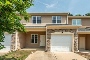 113 Beechleaf Ct in Clayton, NC - Building Photo