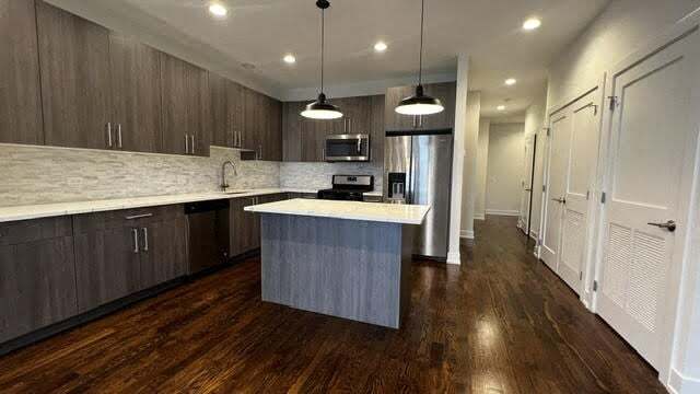 5137 N Broadway St in Chicago, IL - Building Photo - Building Photo