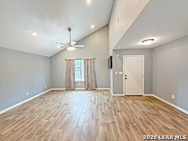 131 Arizona in San Antonio, TX - Building Photo