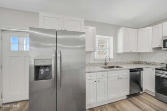 3904 Ocean View Dr in Panama City, FL - Building Photo - Building Photo