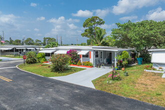 Sea Meadow 55+ Mobile Home Community in Boynton Beach, FL - Building Photo - Building Photo