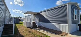 605 Gallop Ct in Oak Grove, KY - Building Photo