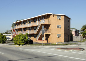 Sun King in North Miami, FL - Foto de edificio - Building Photo