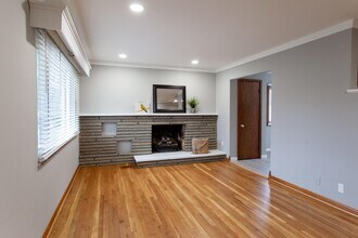 2295 Shrewsbury Rd in Columbus, OH - Building Photo - Building Photo