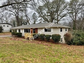 3906 Forest Highland Cir in Chattanooga, TN - Building Photo - Building Photo