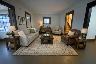 907 Battles Ave in Akron, OH - Building Photo - Building Photo