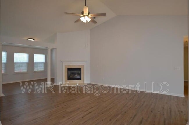 2011 Oakbriar Cir in Indian Trail, NC - Building Photo - Building Photo