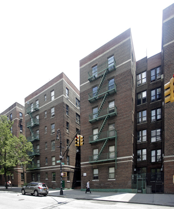 295 Convent Avenue in New York, NY - Foto de edificio