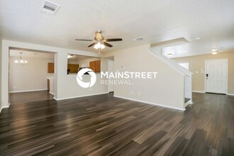 63 Viking Oak in San Antonio, TX - Building Photo - Building Photo