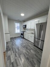 87 6th St in Pelham, NY - Foto de edificio - Building Photo