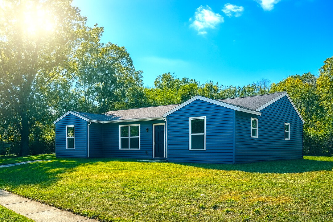 2432 N Kenyon St in Indianapolis, IN - Building Photo