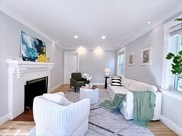 68 Pierrepont Rd in Newton, MA - Building Photo - Building Photo
