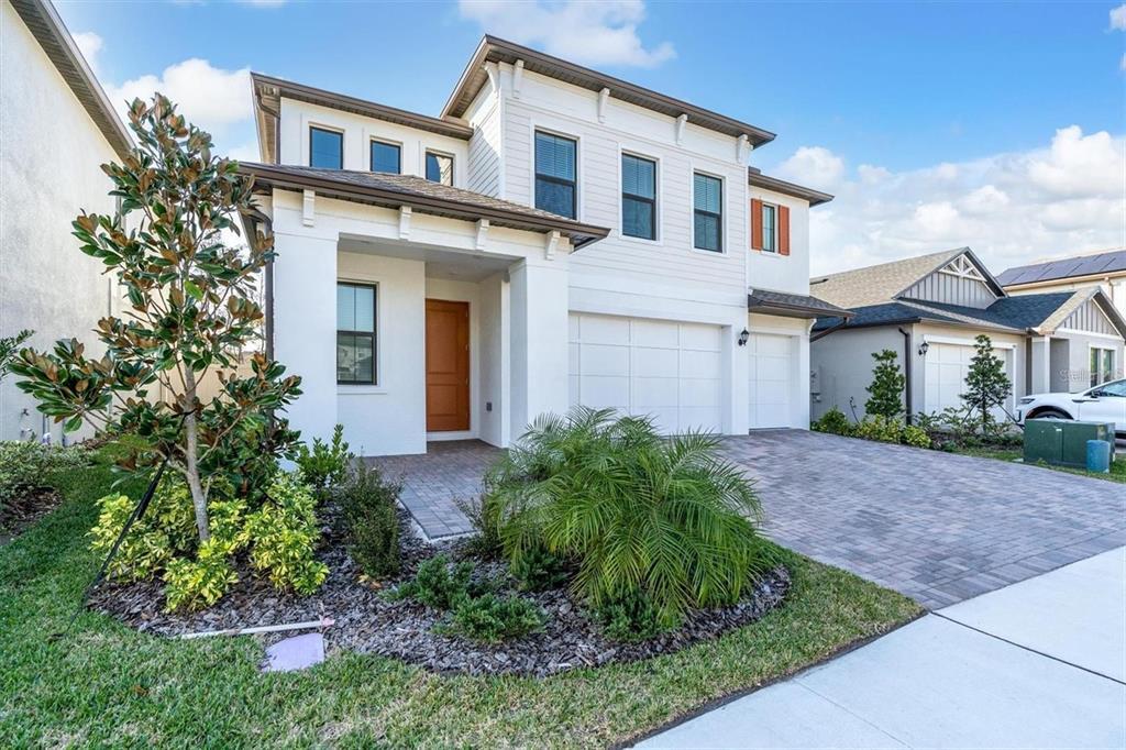 9789 Coneflower Ct in Land O Lakes, FL - Foto de edificio