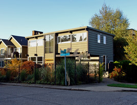 1315 W Barrett St in Seattle, WA - Foto de edificio - Building Photo