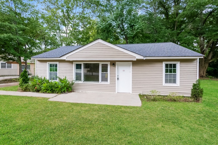 808 Pamela Dr in Griffin, GA - Building Photo