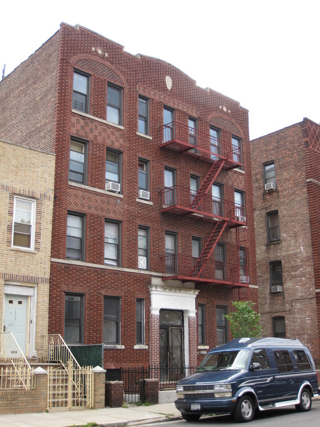 159 E 39th St in Brooklyn, NY - Building Photo - Building Photo