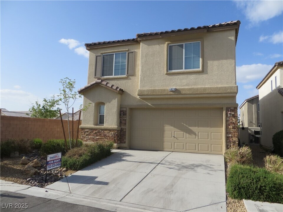 6824 Bayberry Creek Ave in Las Vegas, NV - Foto de edificio