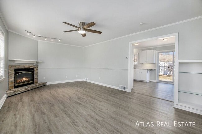 7543 Booth Dr, Unit 6 in Prairie Village, KS - Building Photo - Building Photo