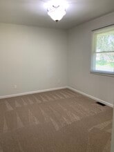 330 N School St in Diamond, IL - Building Photo - Building Photo