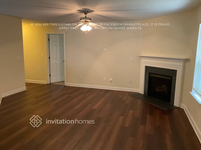 305 Peachtree Rd in Charlotte, NC - Building Photo - Building Photo