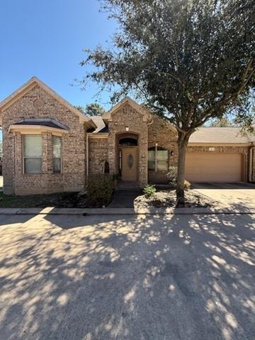 5600 Alvin A Klein Dr in Spring, TX - Building Photo